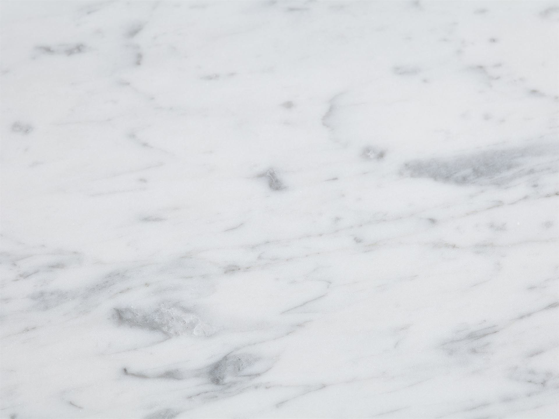 Bianco Carrara -marmori lähikuvassa