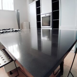 Technistone Crystal Anthracite Pure — kivitaso