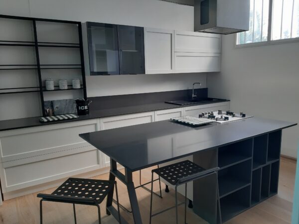 Technistone Crystal Anthracite Pure — kivitaso
